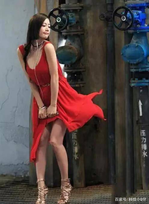 如今的李成敏更是被观众所熟知,更是在2016年《情圣》和2018年的