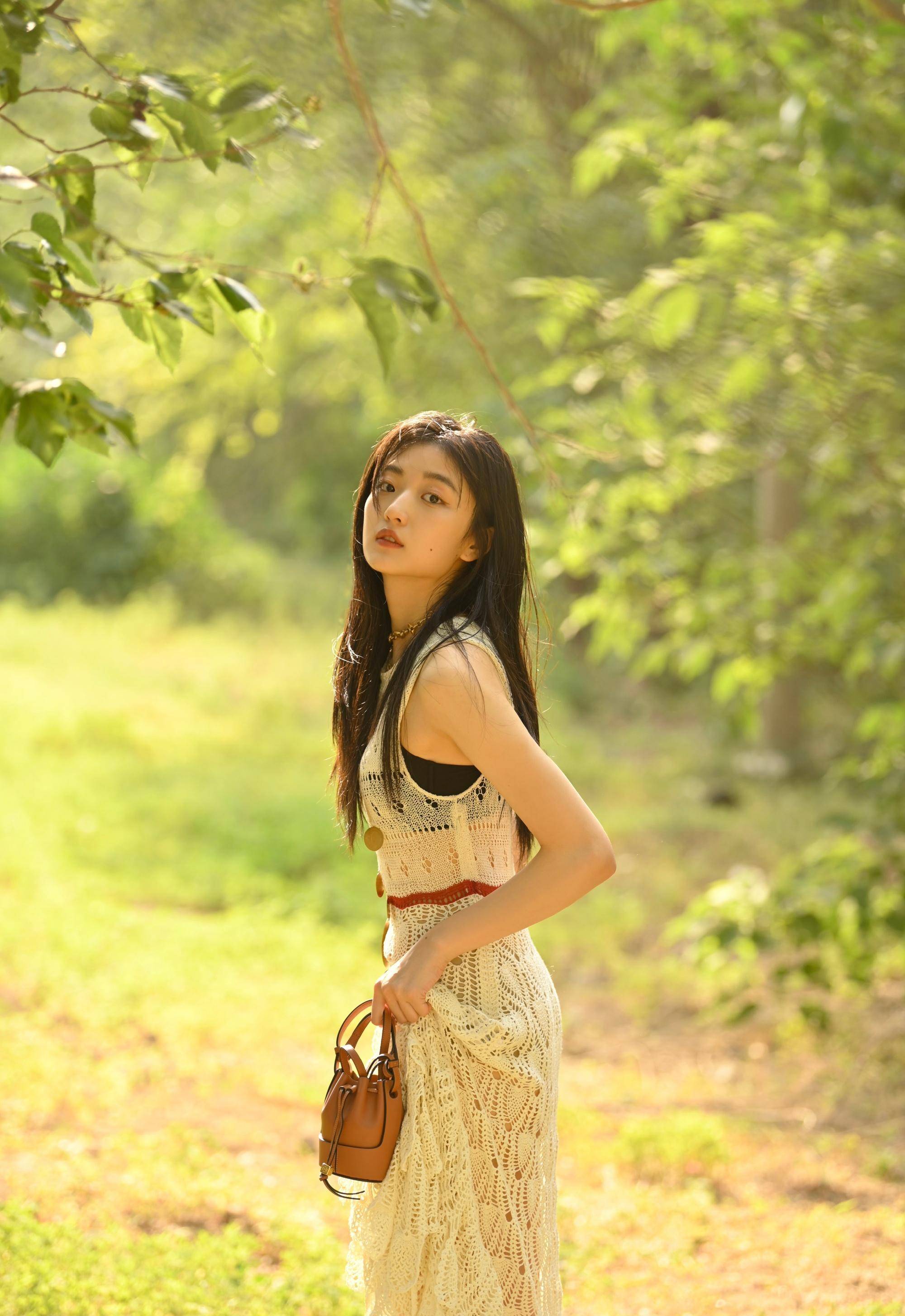 有颜值有演技也有代表作,但始终不红的95花_一角_陈瑶_漂亮