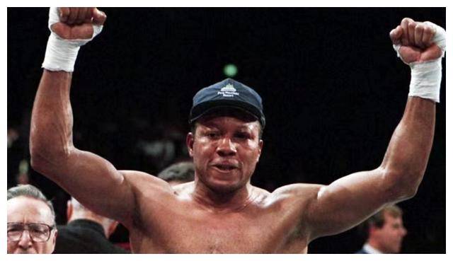 他先后负于拉里-霍姆斯,托尼-塔布斯以及马维斯-弗雷泽,皆非拳王之路