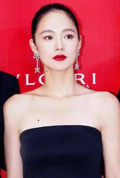 周韵:婆媳矛盾不断,丈夫姜文苦不堪言,她刚柔并济化解