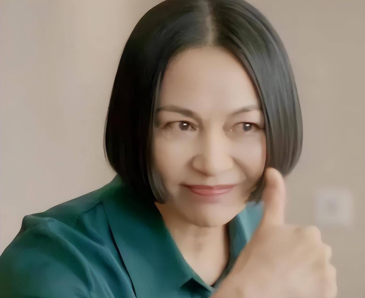 艾丽娅:戏中遭人"厌弃",现实生活却很幸福,婆婆老公都是戏骨_角色