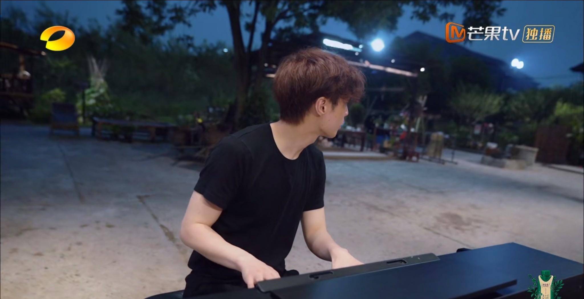 张艺兴的音乐作品有多少人认可