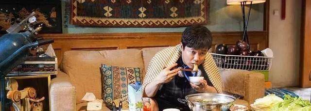 赵英俊从影视表演到音乐创作,与肖央的音乐创作到电影导演,表面上看