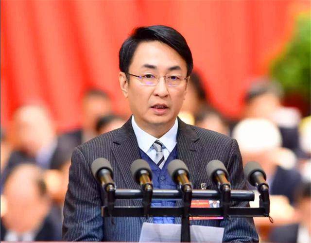 "豪门公子"李家杰:借腹生子成为"长孙之父",至今却