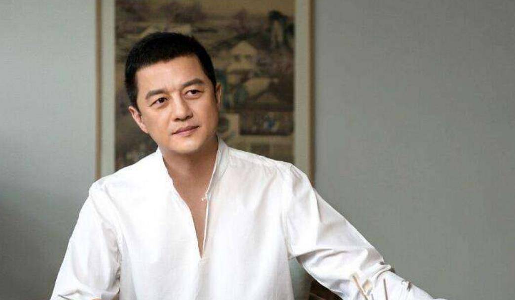 14年前的李亚鹏焦头烂额雇了30多个保安,还是没守住产房里的人_王菲