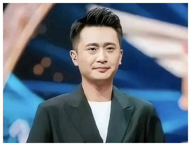 在2006年,他毅然离开了辽宁卫视,参加了央视的"主持人挑战"赛.