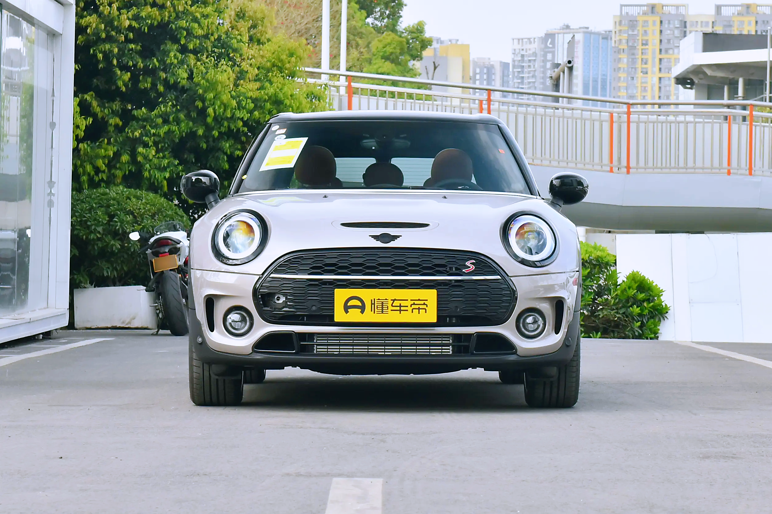 女生开小型车,suv排行榜网油耗6.8l_搜狐汽车_搜狐网
