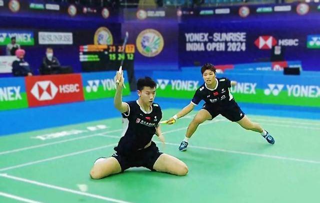 黄东平冯彦哲12不敌金元昊和郑娜银无缘四强_比赛_风彦哲_对手