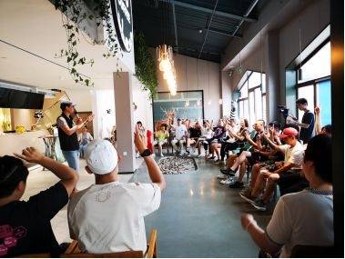 黄晨老师简介——中层领导力提升教练_发展_团队_集团