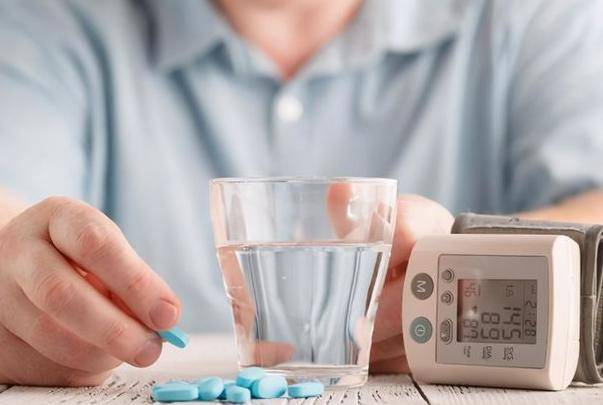 经常吃"沙坦"类降压药的人,如果忽视了这2点,吃了