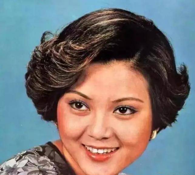 "小婉君"谢玲玲:因王祖贤婚姻破裂,却得婆婆袒护获4亿分手费_林建岳