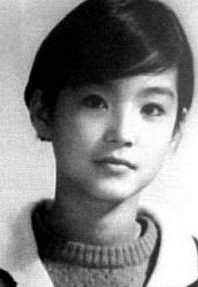 林青霞小时候时的照片图片
