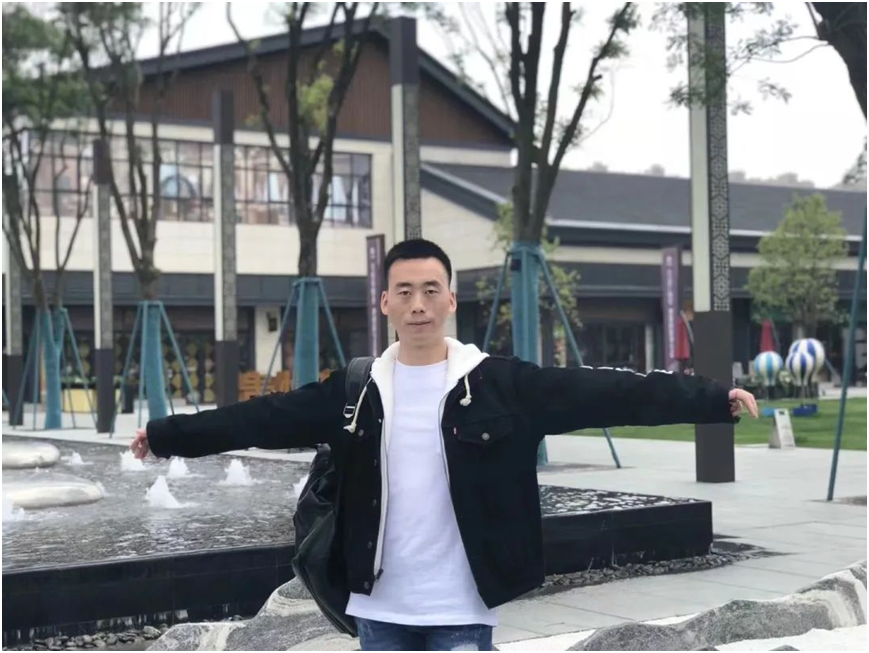 江西工程学院经济管理学院优秀校友:杨光跃_成都_上海_领导职务