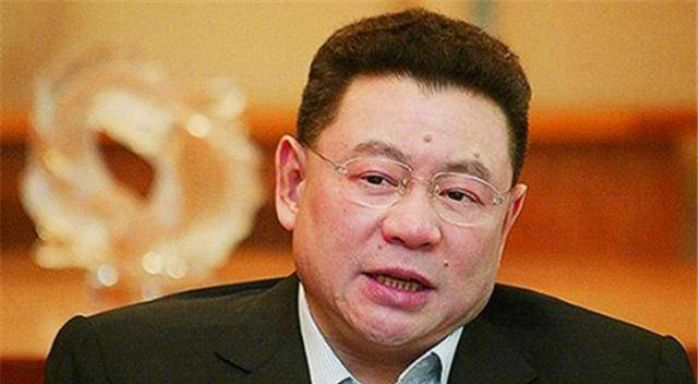 富豪刘銮雄,关停300公司,套现500亿举家移民英国_美国市场_金钱_吊扇