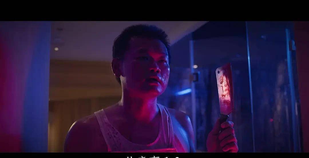来了2023年上映的《手卷烟》,白只虽然不是主角,但"辣鸡"这个角色一样