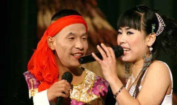 师兄弟挑战赵本山底线,唯独宋小宝活得通透,八面玲珑,人间清醒_二人转