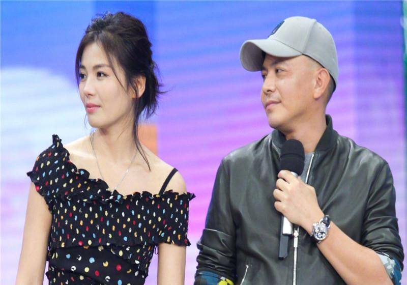 刘涛和丈夫王珂感情不合?正主亲自出面打假,夫妻二人恩爱如初.