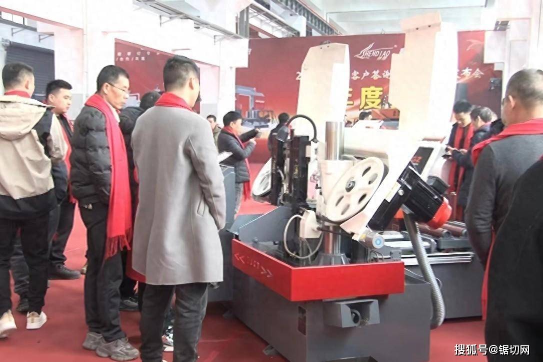 神雕锯床:研发与生产双驱动,全新力作惊艳亮相_发展_产品_未来的
