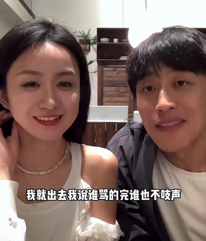 比如@超级可爱的白小姐,就在春节期间,通过真心话小冒险的直播活动