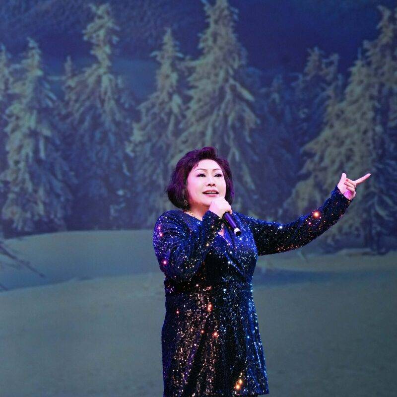 舞者们用hip-hop舞蹈《启动力量》 将个性,自由和青春的张扬尽显舞台