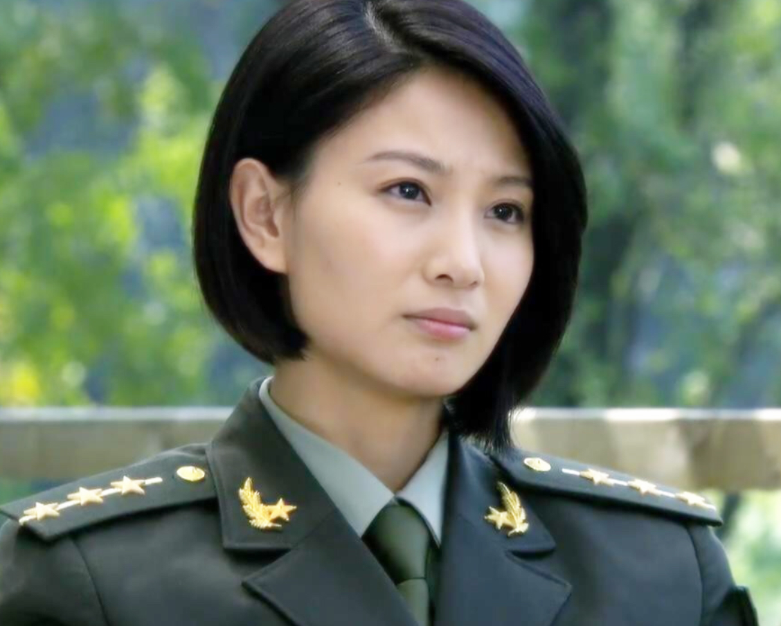 演员侯梦莎:曾因军旅剧走红,低调嫁给同行丈夫,如今生活幸福_刘猛