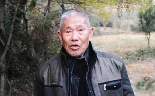 湖北86岁老人在墓穴生活35年,一辈子没结婚,直言:人心比鬼可怕_陶少堂