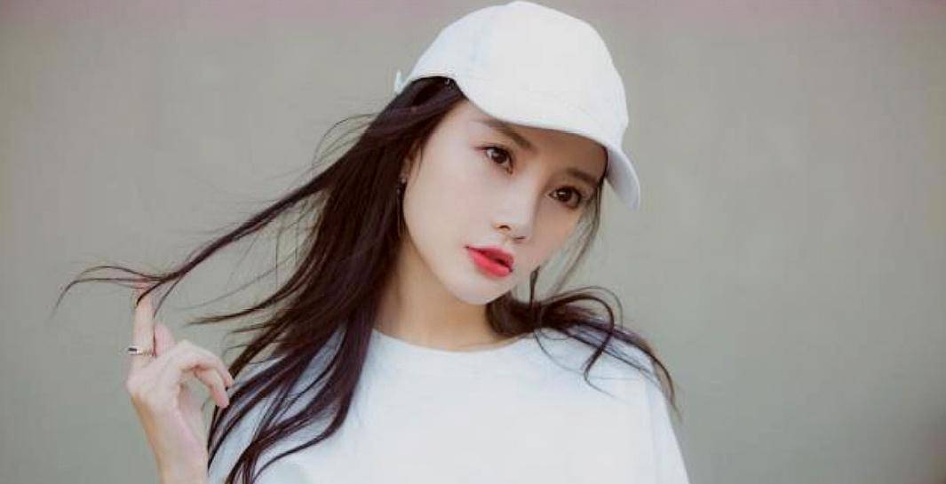 李小璐和甜馨合照,睡前互道晚安,不是一个好老婆,但是一个好妈妈