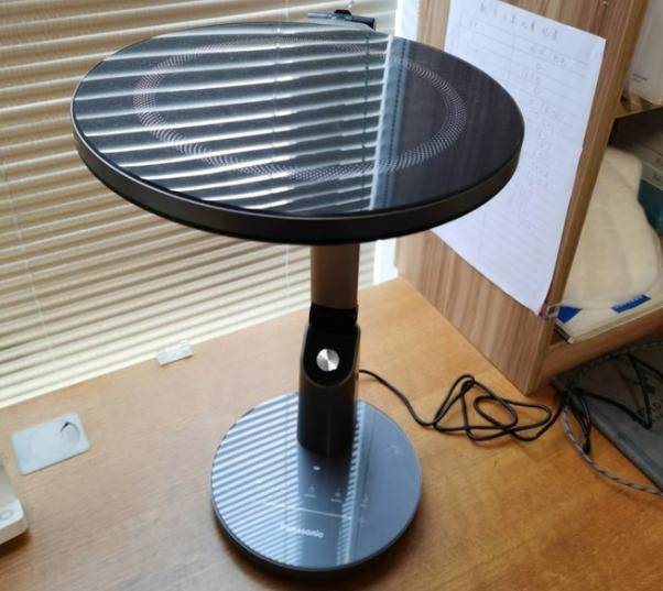 孩子看书用白光还是暖白光好呢?专业实测五大口碑护眼台灯