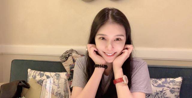 林丹宣布退役后,不忠诚女主发声:擦亮双眼,苍蝇不叮无缝的蛋_赵雅淇_