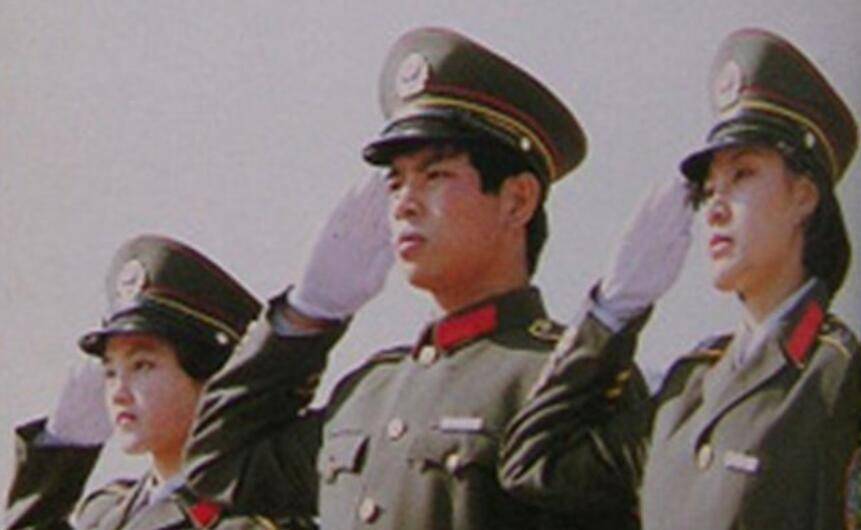 大家聊了一系列关于我国公安机关发展的故事,例如公安机关的警服变迁