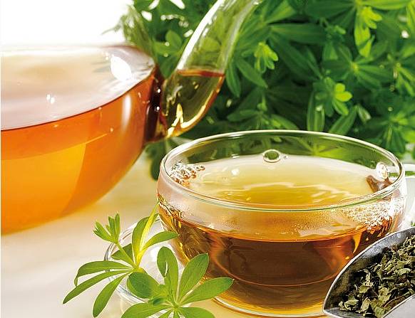 养生茶,源自于精选的茶叶和各种珍贵的草本植物,其制作工艺精湛,历经