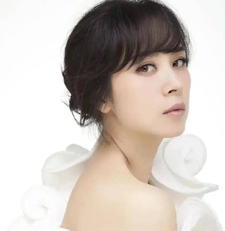 "蔡根花"涂凌:长得漂亮演技好,嫁圈外丈夫,幸福美满_女儿_父亲_妈妈