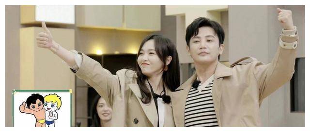 唐嫣好友孙坚陪母亲逛街,神情疲惫.网友怒怼:赶快找对象吧!