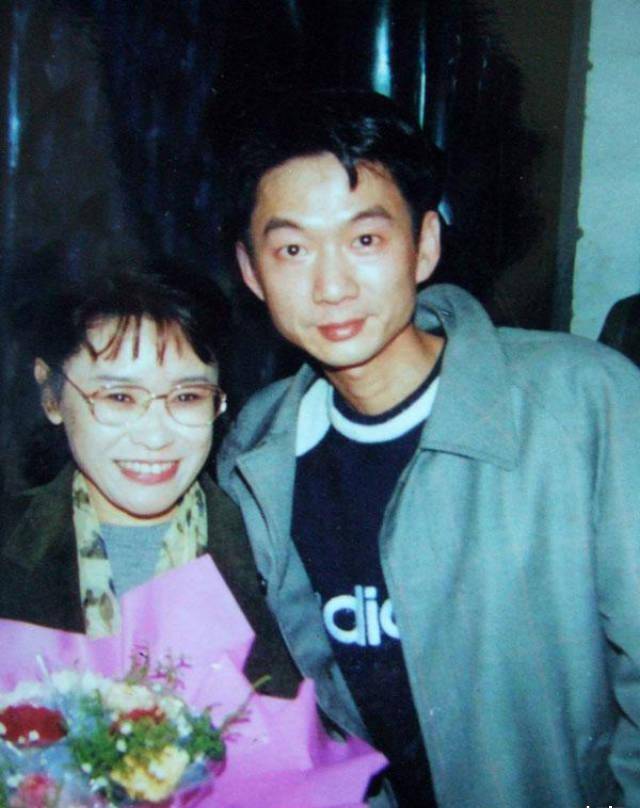 张海迪_生活_因为