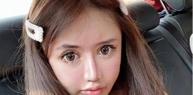 娜娜发现整容过后,自己变漂亮的许多,因此便有了再次整容的念头.