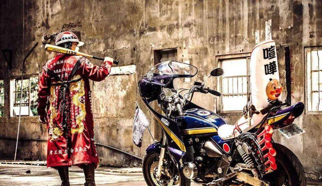 日本暴走族兴衰史:曾风靡亚洲,喧嚣之后消亡,此间再无昭和男儿