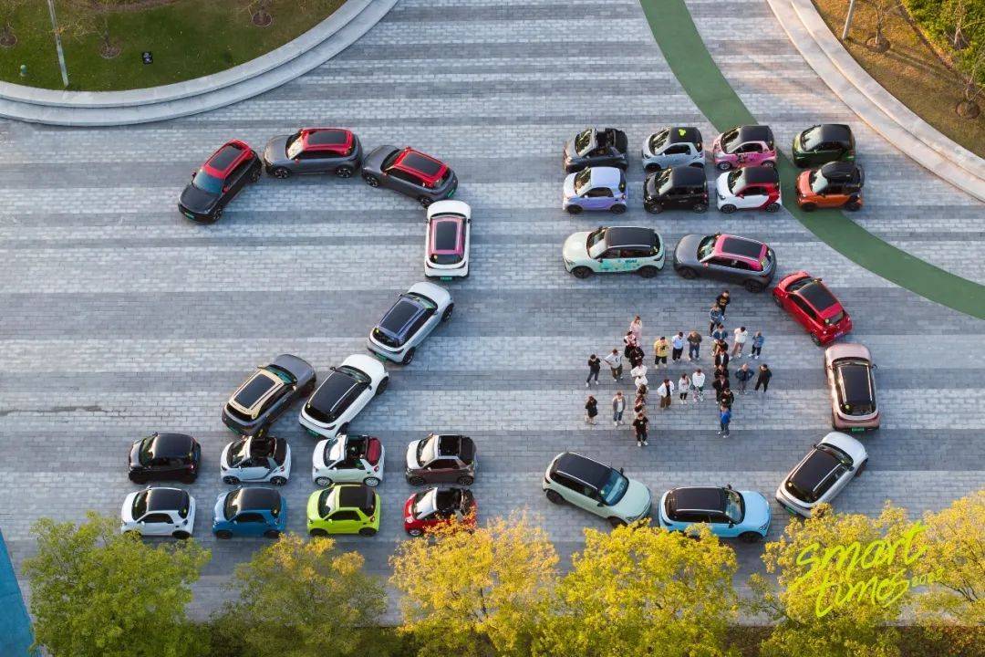 只占了很小一部分,一次是官宣华裔创作歌手henry刘宪华成为smart纯