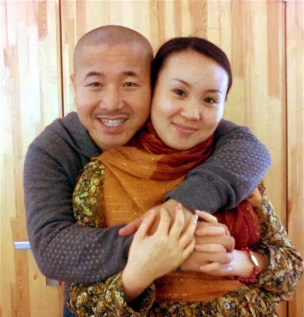 王小利眼里有泪:3个儿女我一样爱,一婚二婚都有痛_王亮_父亲_李琳为