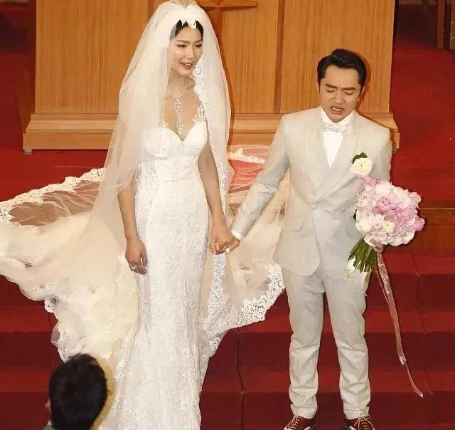 "个小人精"的王祖蓝魅力无穷,李亚男懂得看男人不能只看脸_老婆_智商