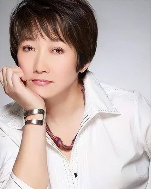 80年代当红女歌手现状:一人被骗3000万,"玉女"变"恋爱"_毛阿敏_杭天琪