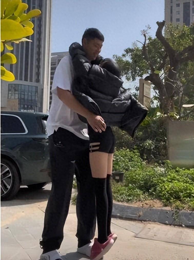 发文怒怼:你若闲得蛋痛,就去多做些积德的事_赵义明_女友_球迷