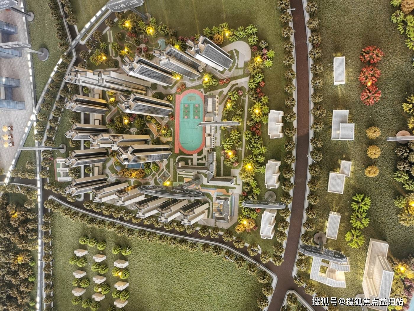 万达广场,东汇城,合汇广场,敏捷锦绣广场多个大型商业综合体环绕