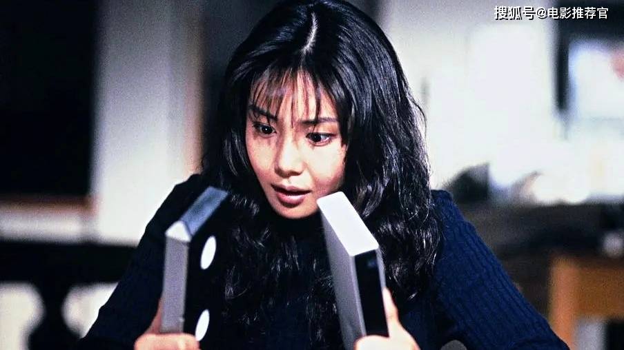 恐怖电影《午夜凶铃:录像带背后的恐怖真相与生存之战_故事_影片_贞子