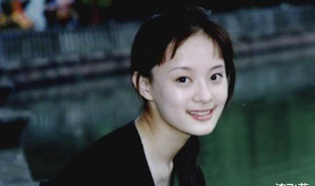 《安家》主演青涩照,孙俪罗晋很稚美,看到张萌怪不得能当老板娘_角色