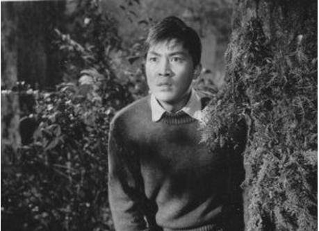 本来黄达亮的前途非常的好,却因为一些原因,人人都避之不及.