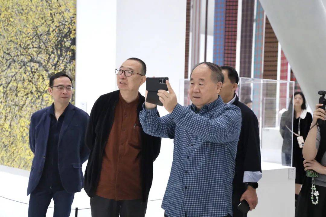 深圳"走进田野——潘鲁生艺术特展"展期延长公告