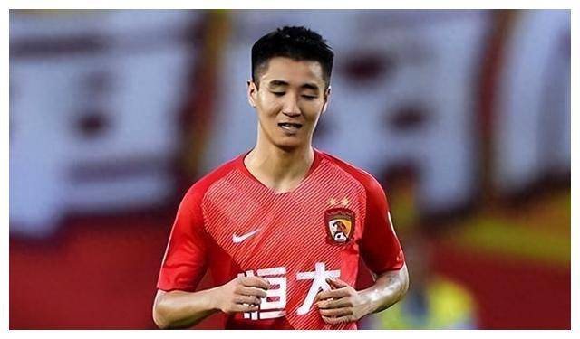 韦世豪正式签约成都蓉城,国内标王锁定!_转会费_谢鹏飞_中超