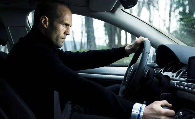 杰森·斯坦森新片《养蜂人》引爆全球,7500万美元票房领跑2024_观众