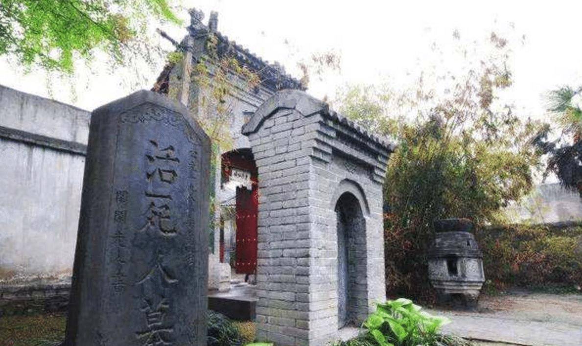 湖南孤寡老人修了一座"活人墓",里面机关重重,当地人不敢靠近_富生