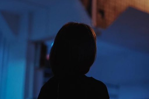 虚情假意的女人,不是真的爱你!